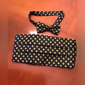 Cumber bun and tie set